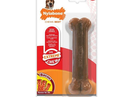 Een Nylabone - Power Chew Bacon-smaak in een verpakking.