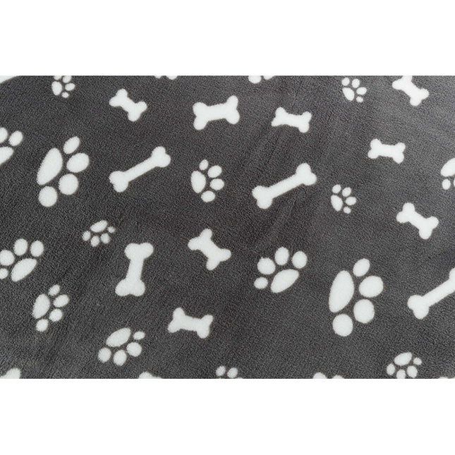 grijze hondendeken met leuke prints van heerlijk zacht pluche van trixie, ook geschikt voor honden met allergieën