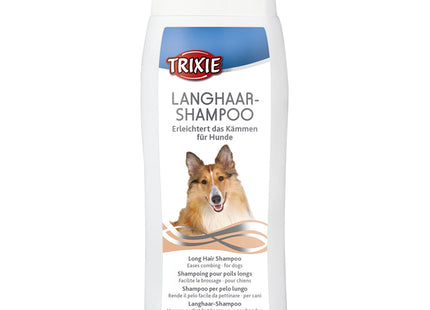 Een fles Trixie - Langhaar Shampoo op een witte achtergrond.