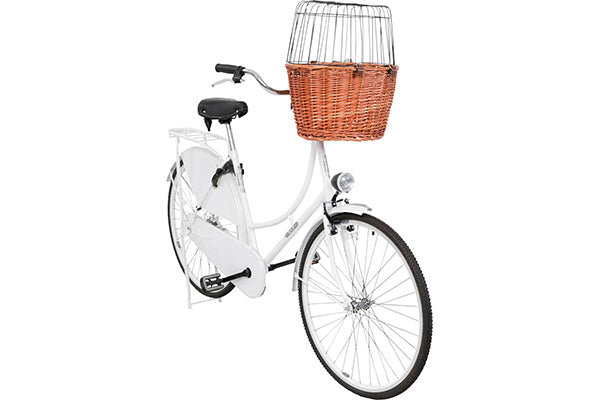 Een fiets met een Trixie - Stuur-hondenfietsmand erop, geschikt voor honden tot 8 kg.